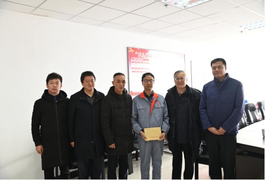 走訪慰問專家人才，為人才創(chuàng)新營造良好的環(huán)境